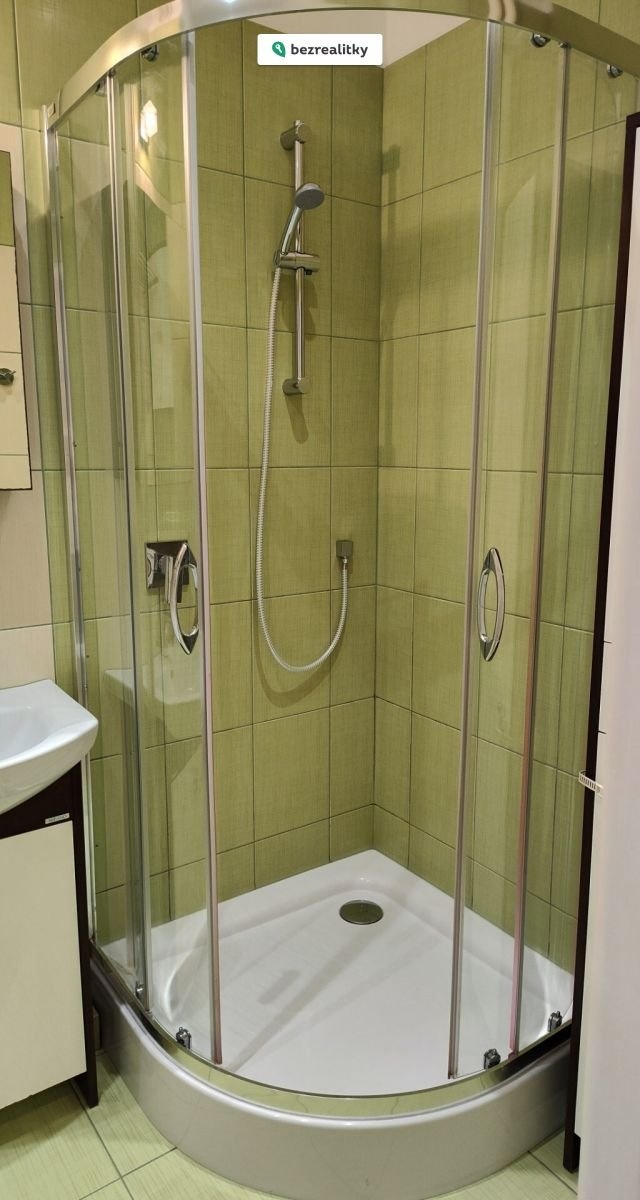 1774966604-qhudxybezd-img-20250819-091607757-hdr