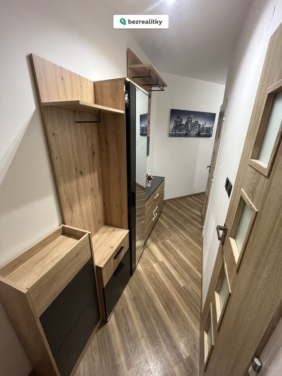 1774184945-bijvwnqzwm-chodba-4