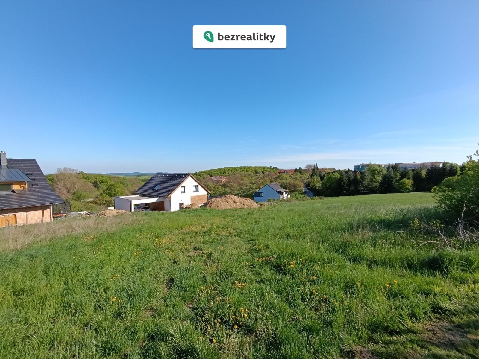 1755687628-dgaobtarwm-img-20250426-165154