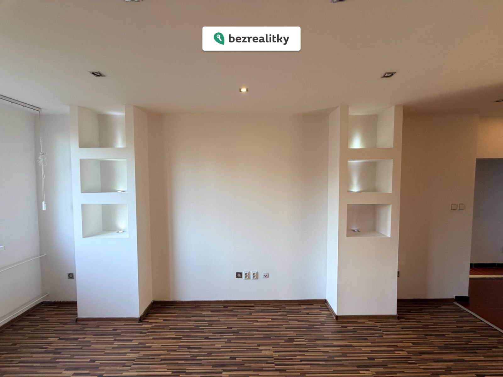 1772816562-dlrkryswik-ob-c3-bdvakniki