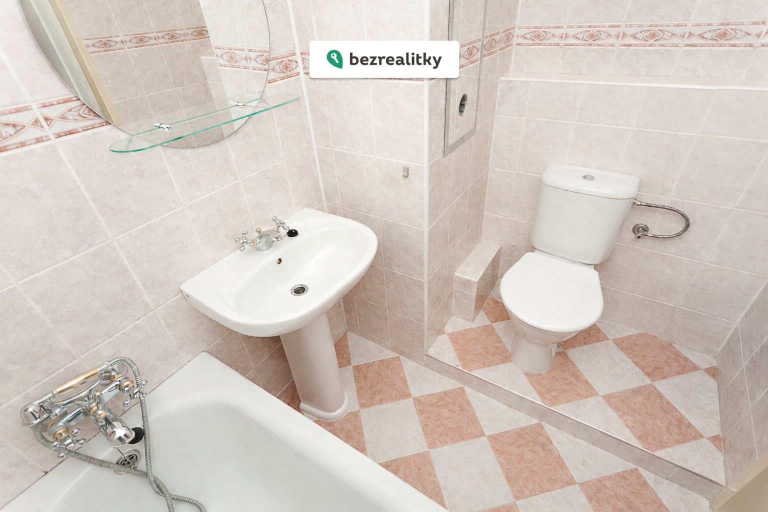 1775478130-abttvstmsu-koupelna-s-geometrick-c3-bdm
