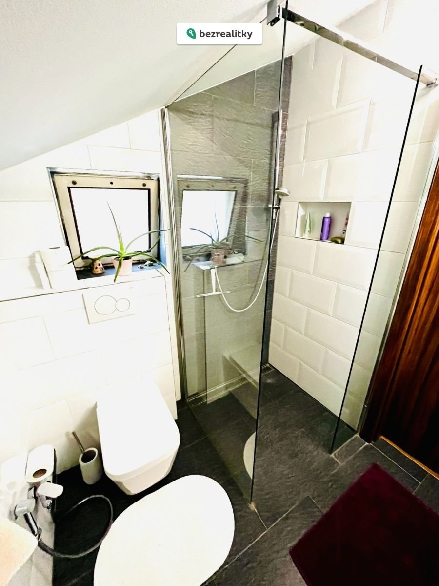 1762803740-odwrvfkimz-img-2202