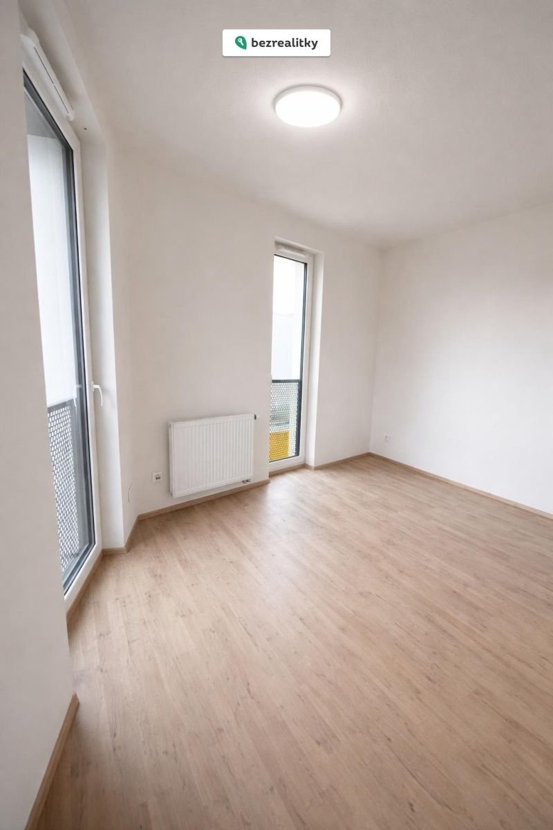 1773324460-anylylmqiz-whatsapp-image-2026-02-06-at