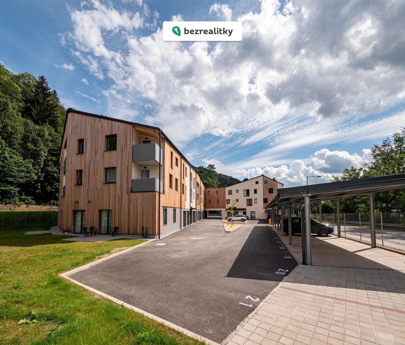 1776356114-vxikljymkn-104cd4b7-6cc5-4b50-9dd1-db5d