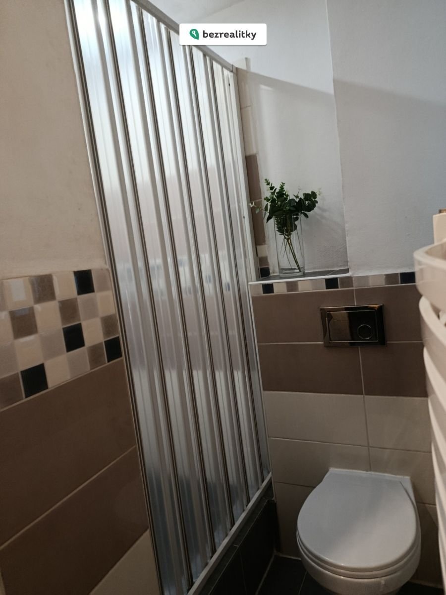 1762645803-nieadibhcw-13-koupelna-sprchac-zastena