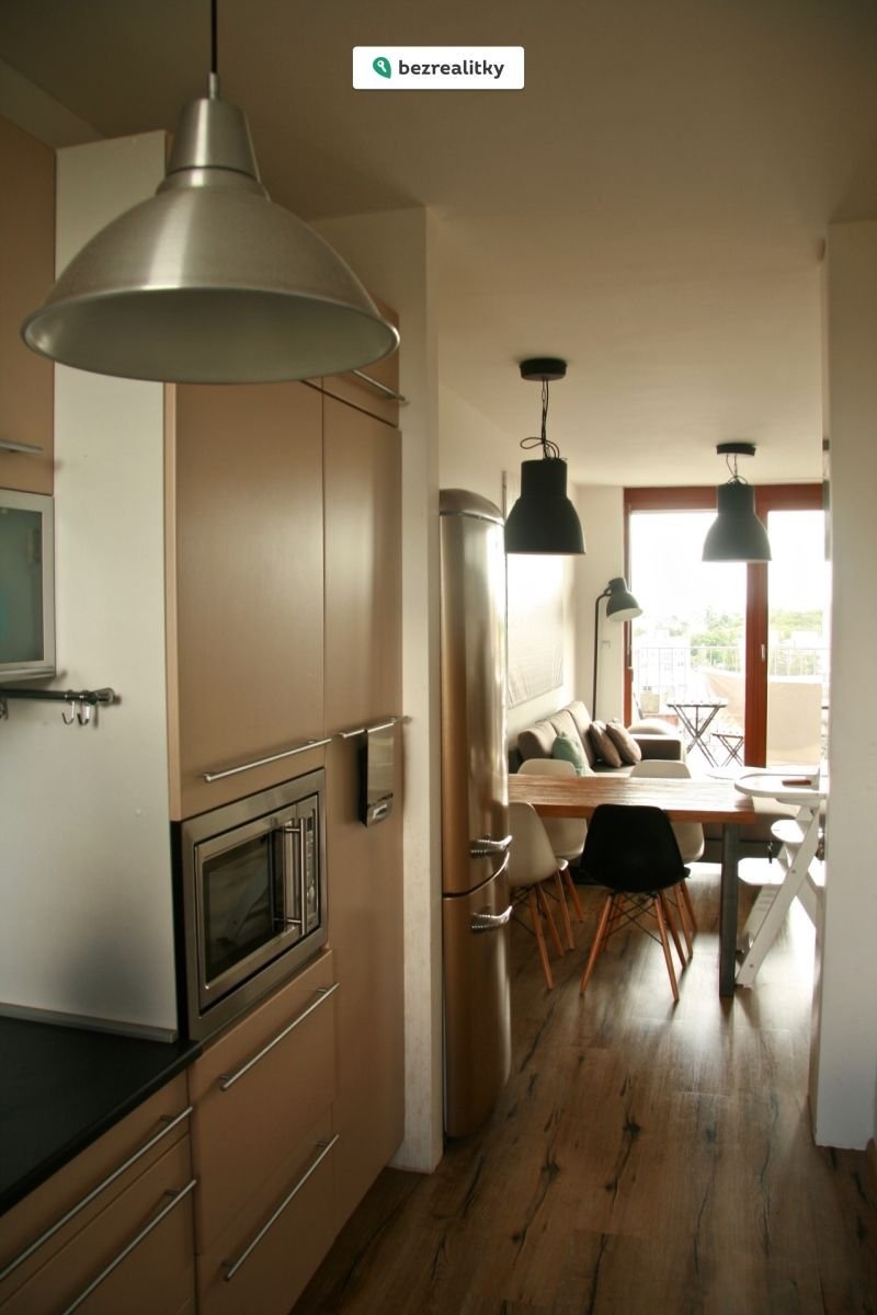 1771421459-rwuveilxwe-kuchy-c5-88-4