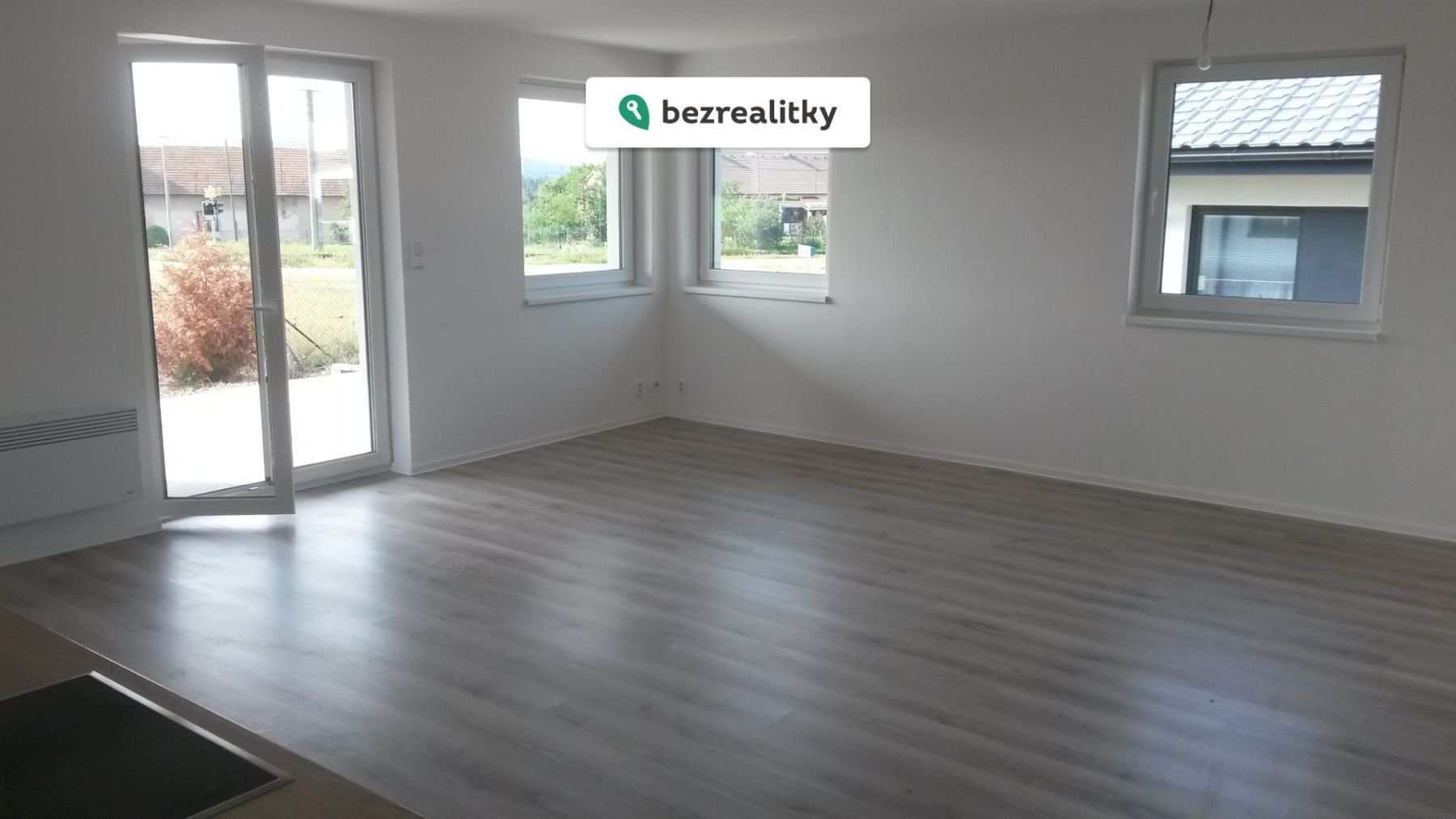 1773902780-dzzhxbfatv-20170822-101554