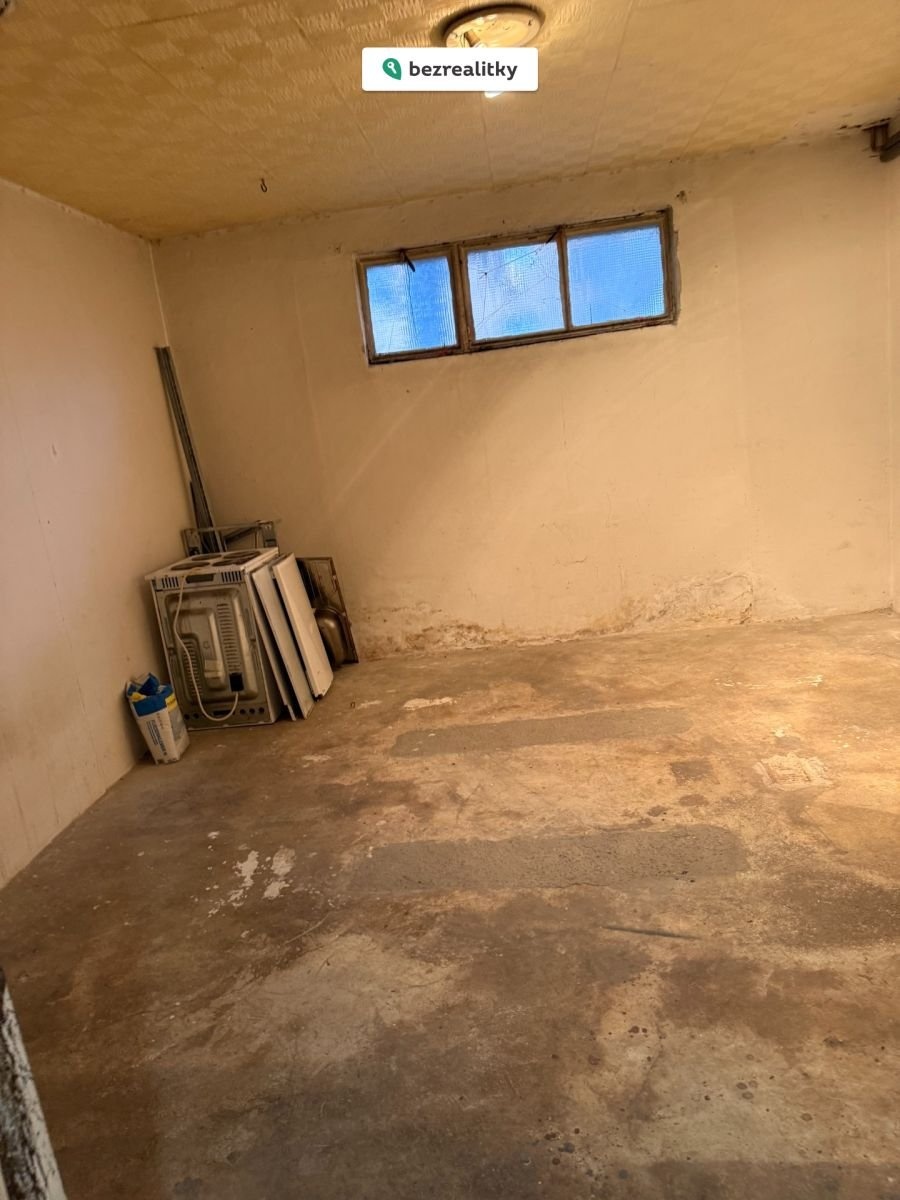 1769524410-kozopvmdip-5-pohled-zprava-k-oknu