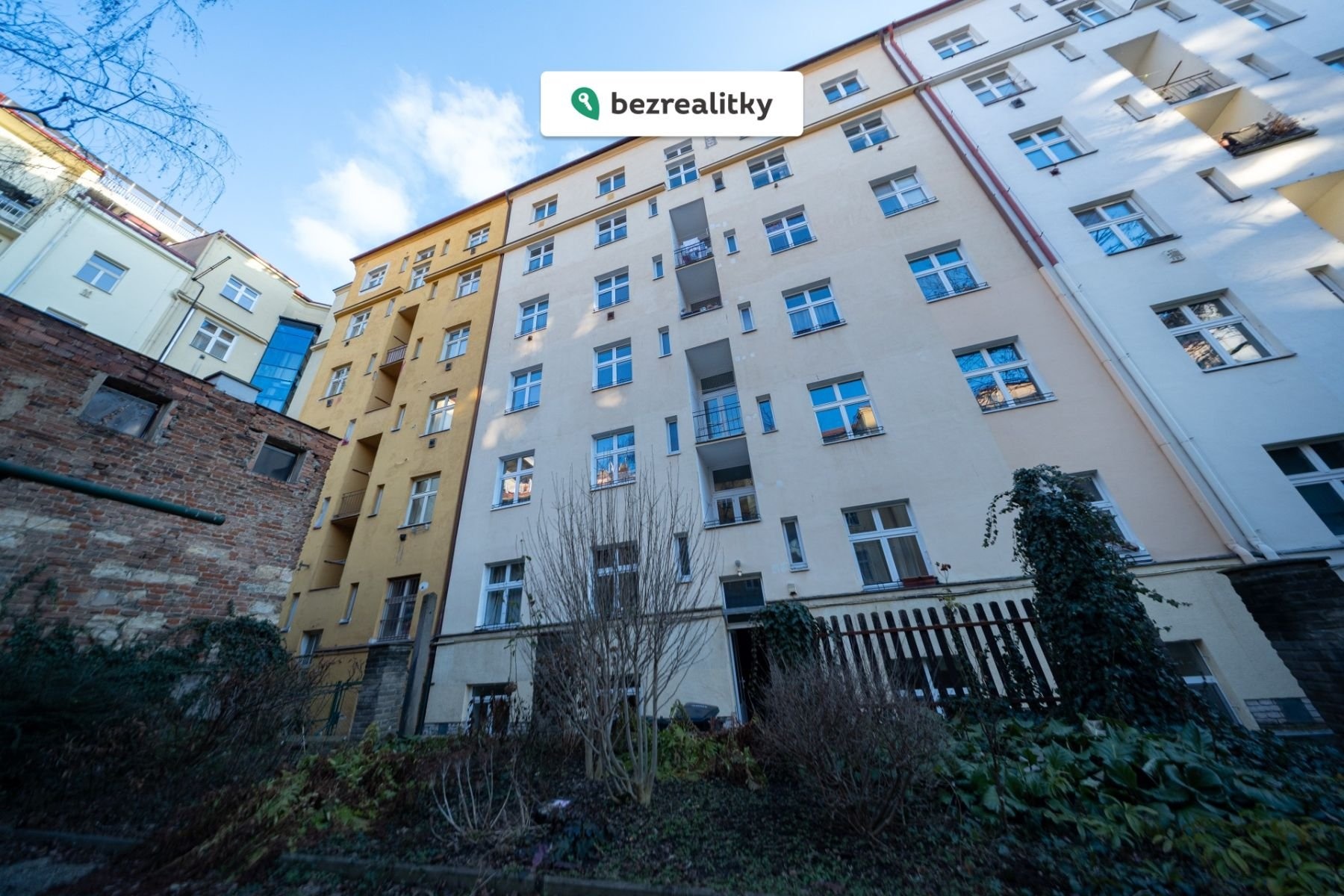 1772084672-ysigwwwlcm-19-du-cc-8am-vnitroblok