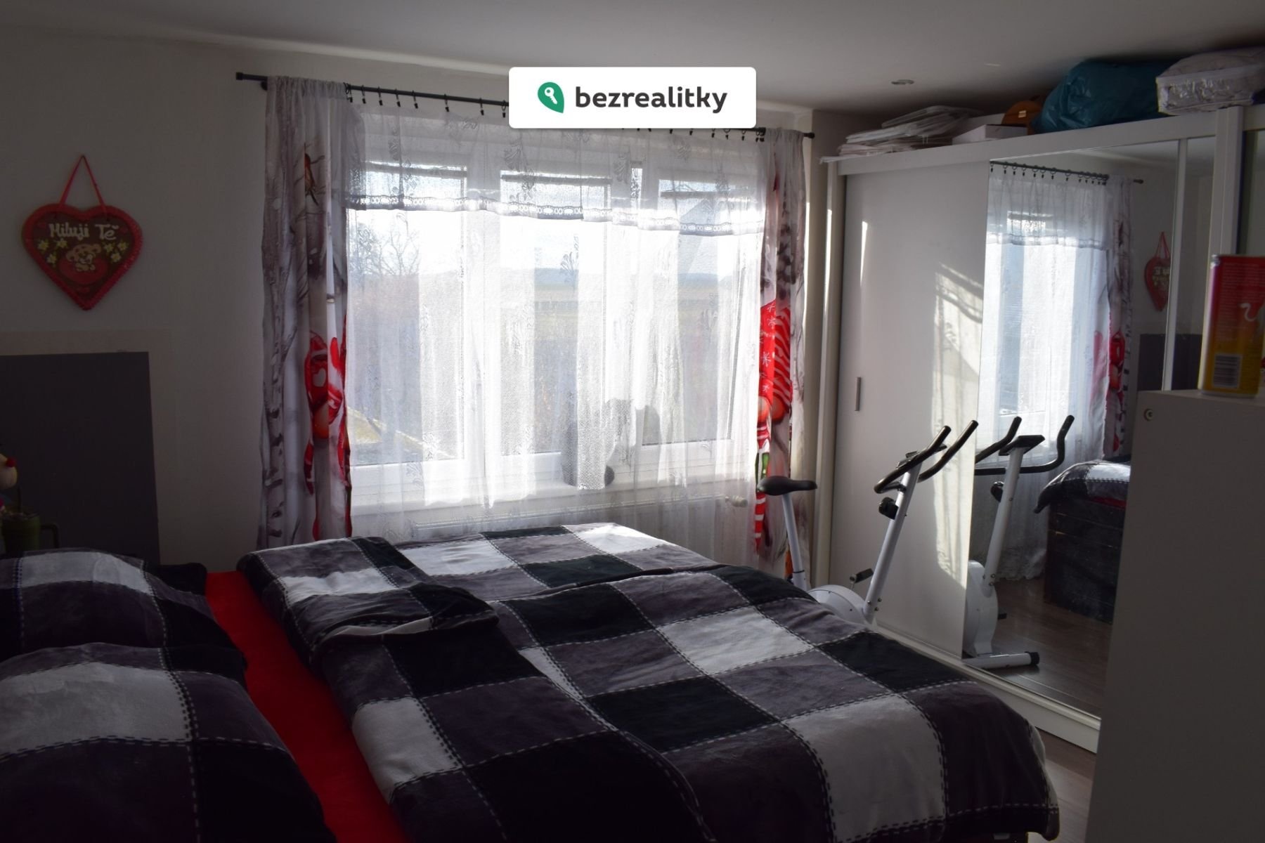 1775296894-ygirldekns-dsc-0014