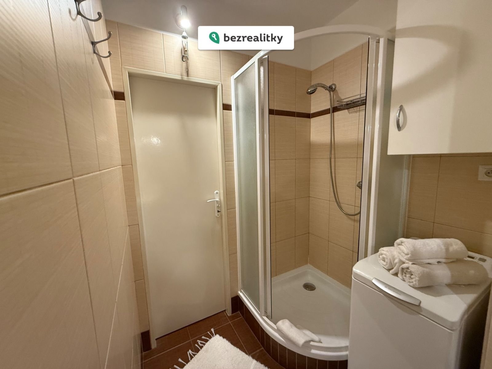 1775394637-uxtqifclss-img-5010