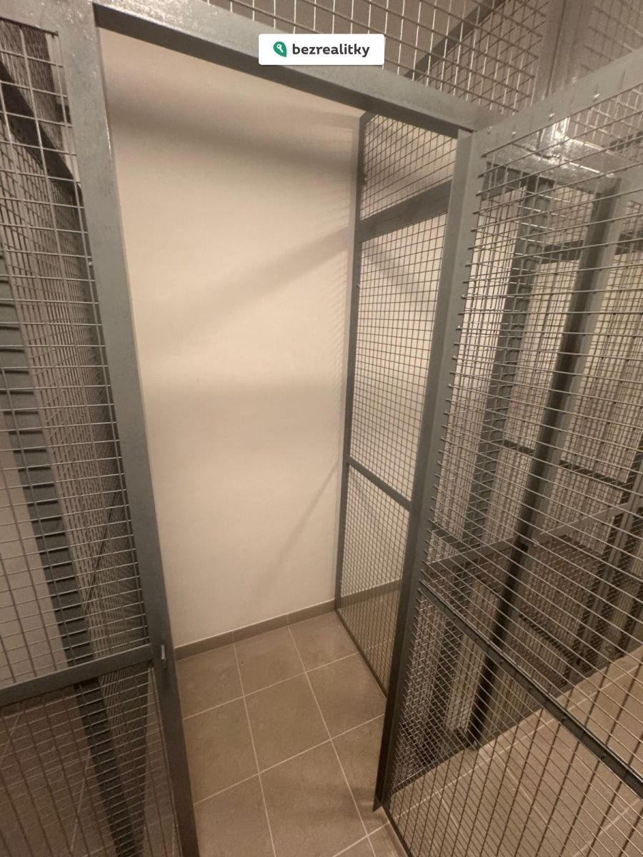 1748063458-colmjwbbzn-9