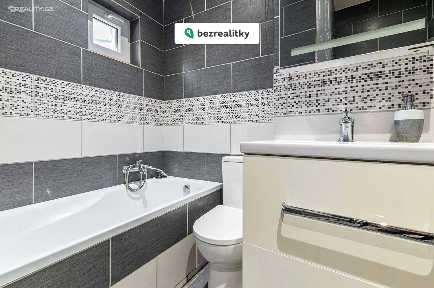 1774981605-hyolonrmju-img-1921