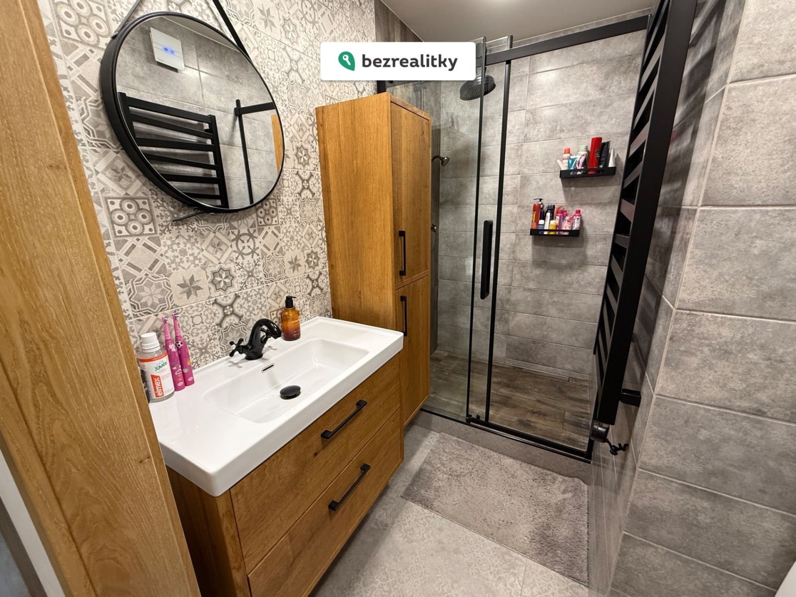 1771160297-tsmgdvljwk-img-0180