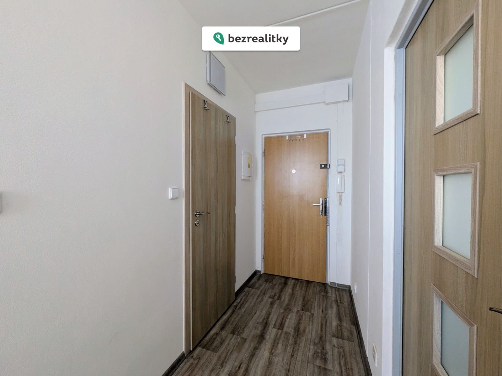 1771699588-xhwzoxrmov-pxl-20251227-130832558-7e2