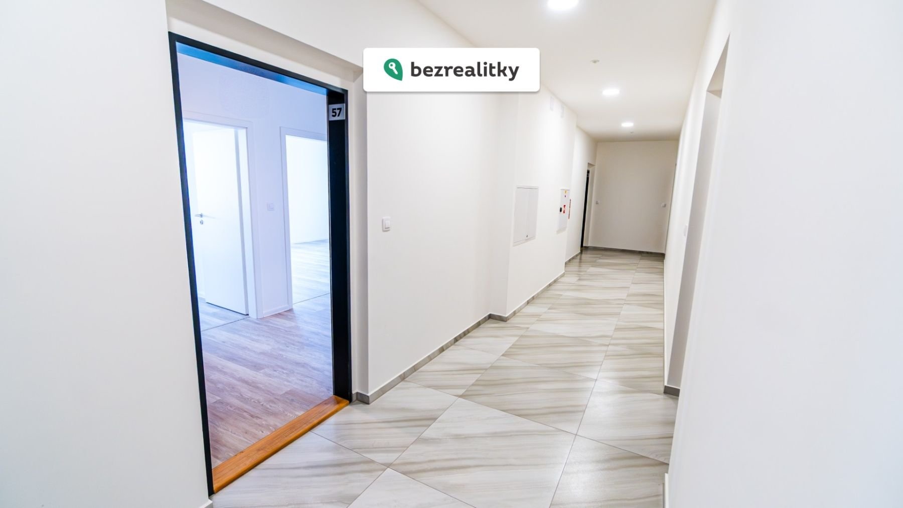 1767544562-qnaljmgkim-byt-branisovska-2831-of-40-29