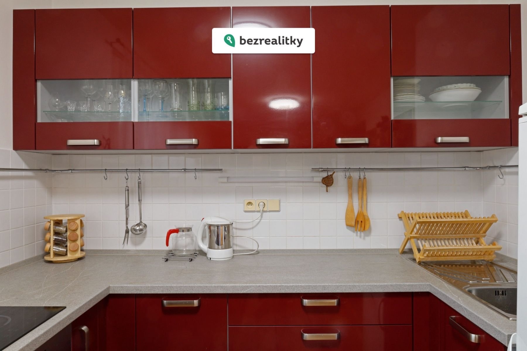 1772197001-pjnaundrbo-04-kuchyn3