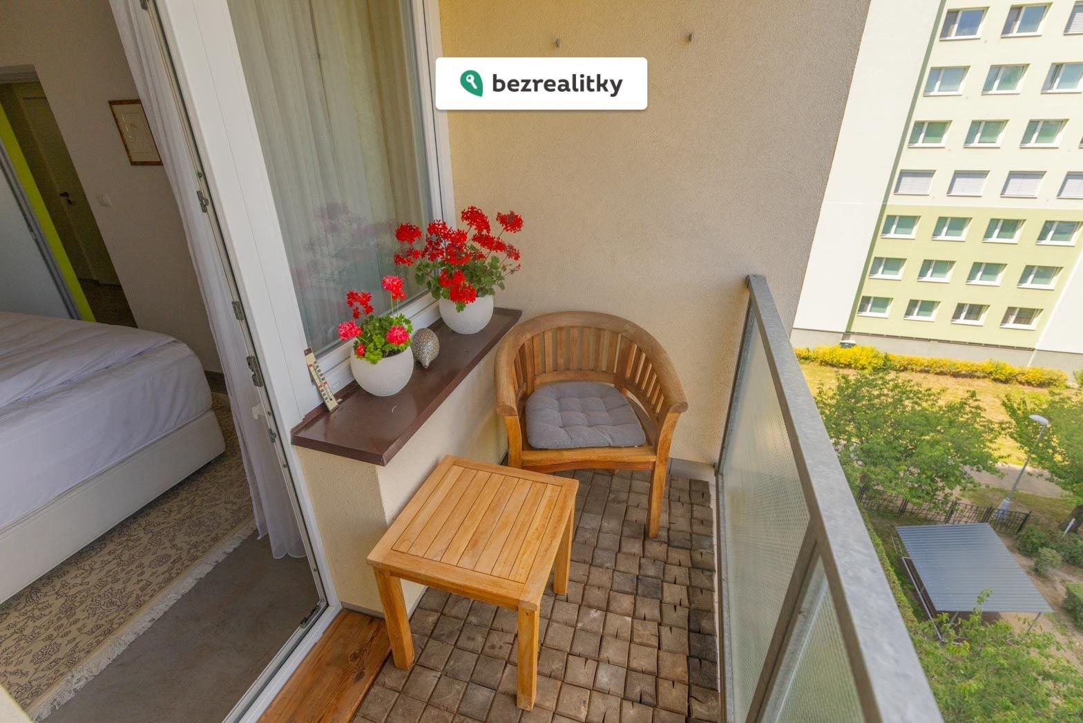 1787046676-zfgpsonegq-06-balkon-b-1