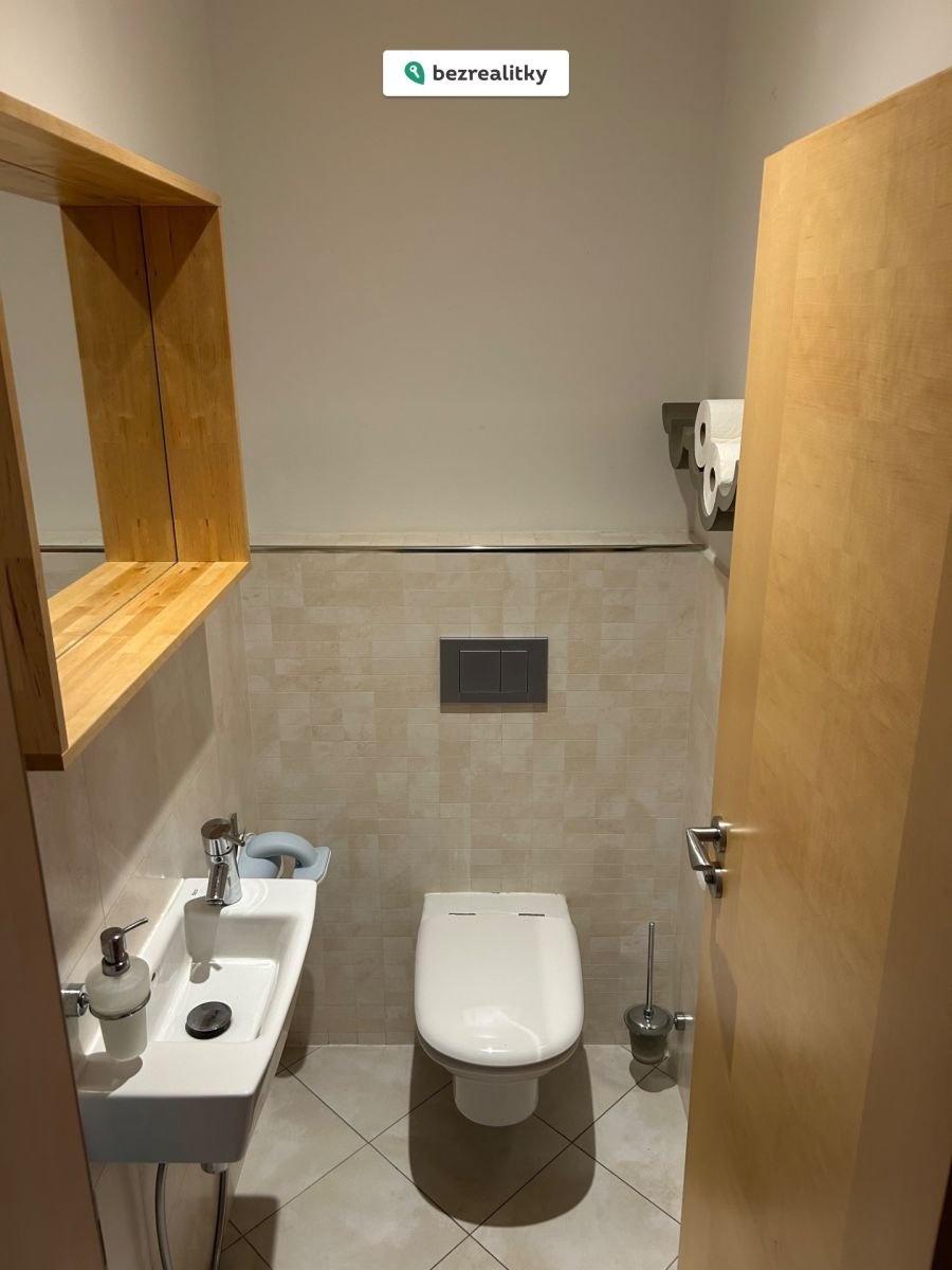1758973252-lcxbououbj-img-1630