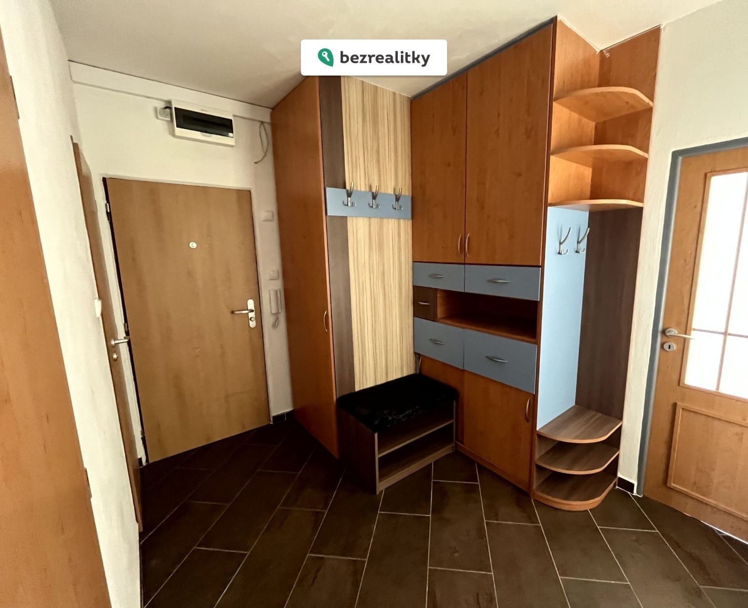 1769861049-zlstgqapsh-06-predsin