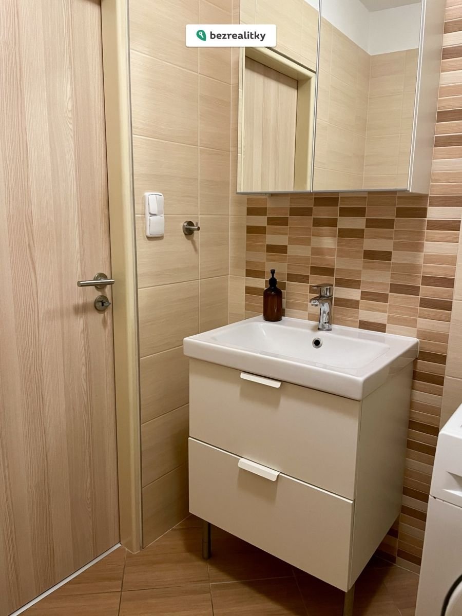 1764157030-ctmxgzdpwe-img-6619