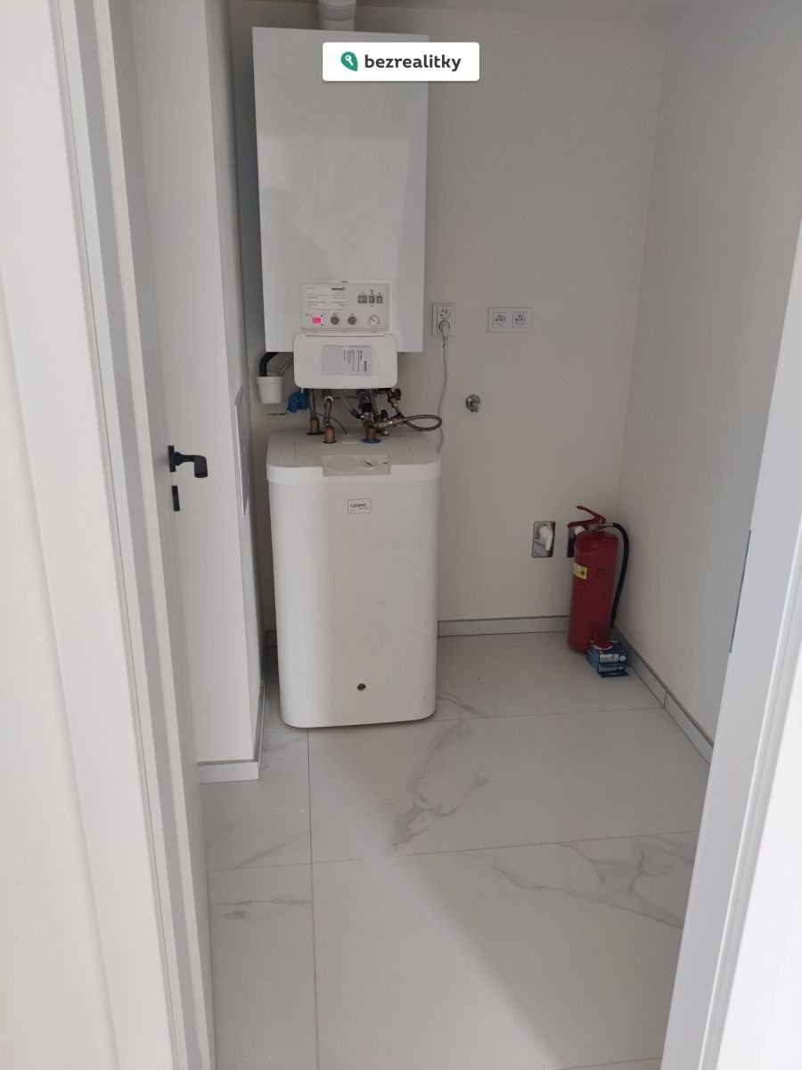 1772013001-wbbqdjsssq-img-20260225-092942