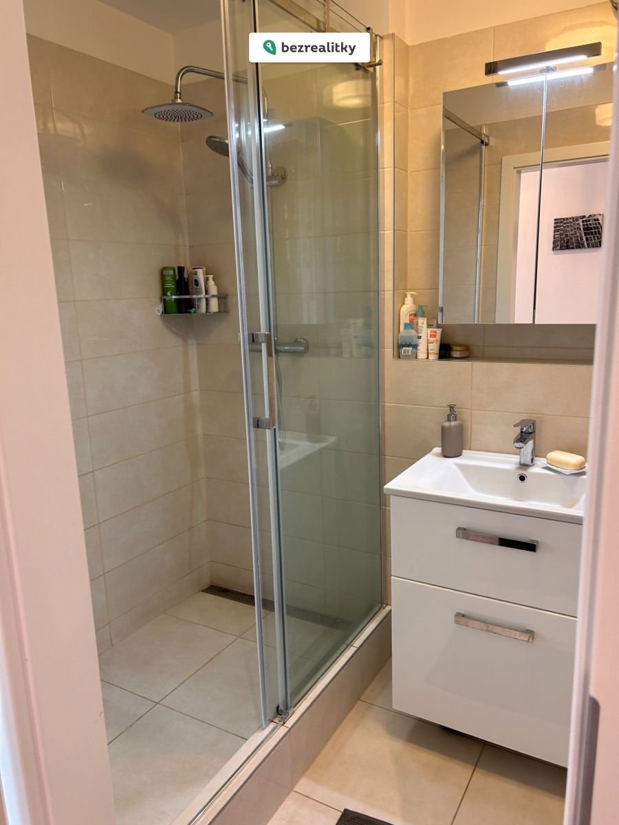 1775051705-zedmhlocdo-8-koupelna-2