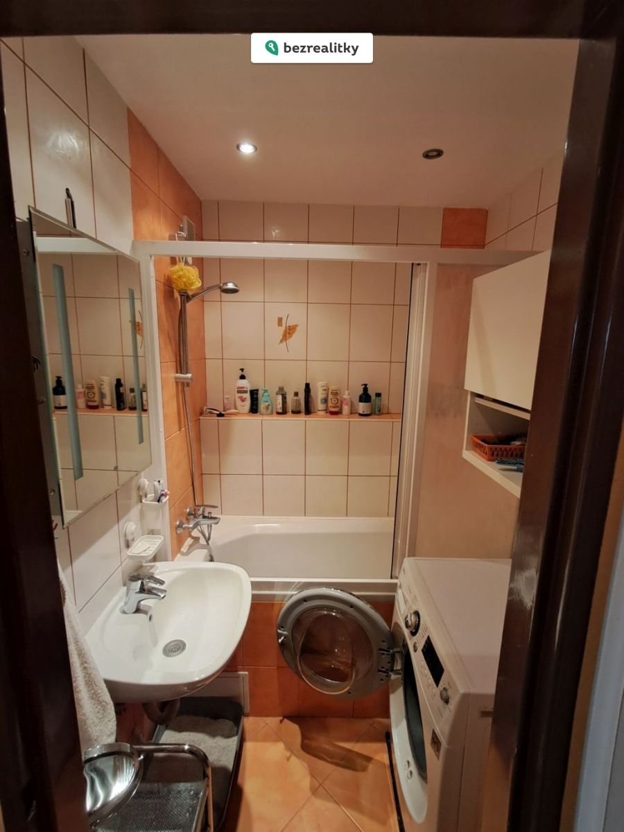 1773756450-gwaapytpew-12-koupelna