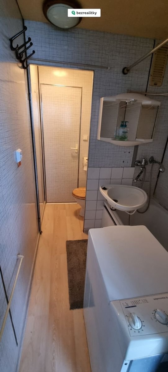 1773759885-kksdtmtbkj-20220128-104835