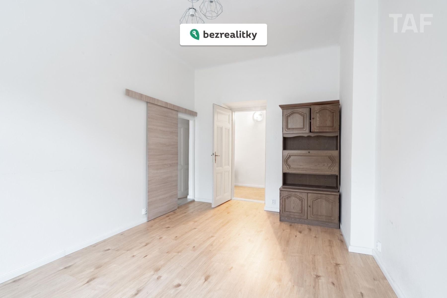 1770409132-fswxzduqyu-luc23-1261-09-web-03