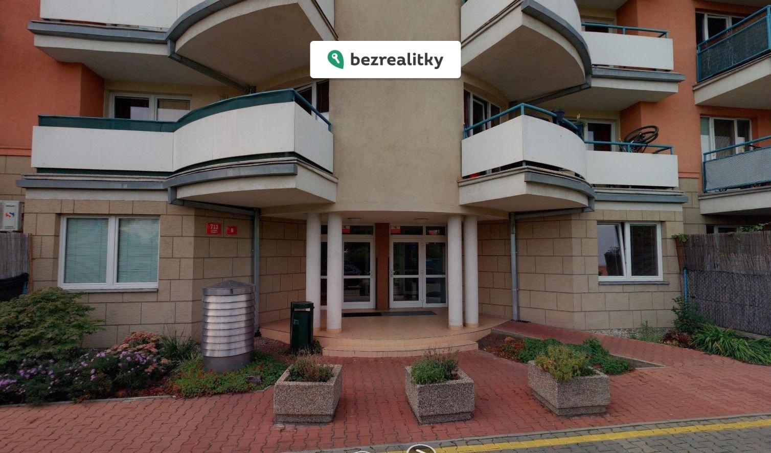 1772099512-zwiisnrlqt-vchod