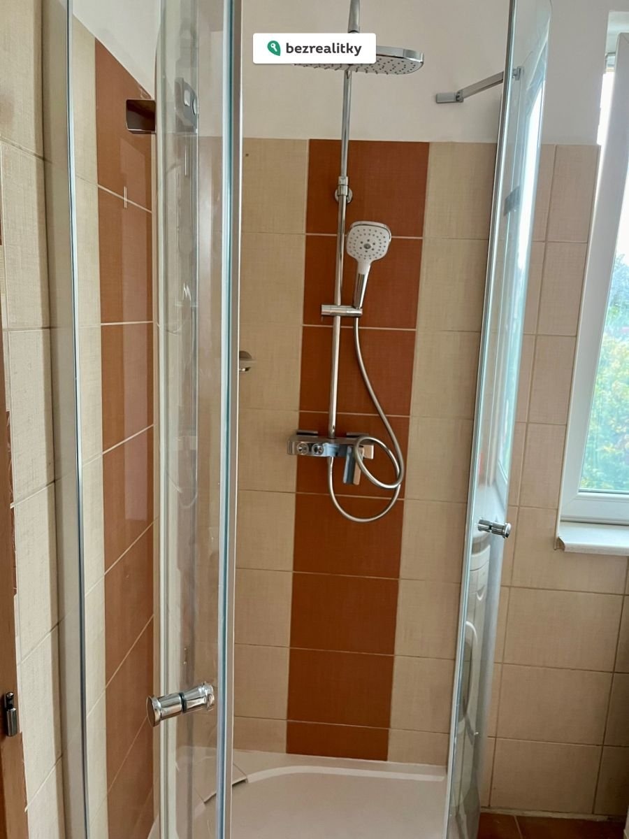 1756114314-gcjvtdikfc-downstairs-bathroom-5