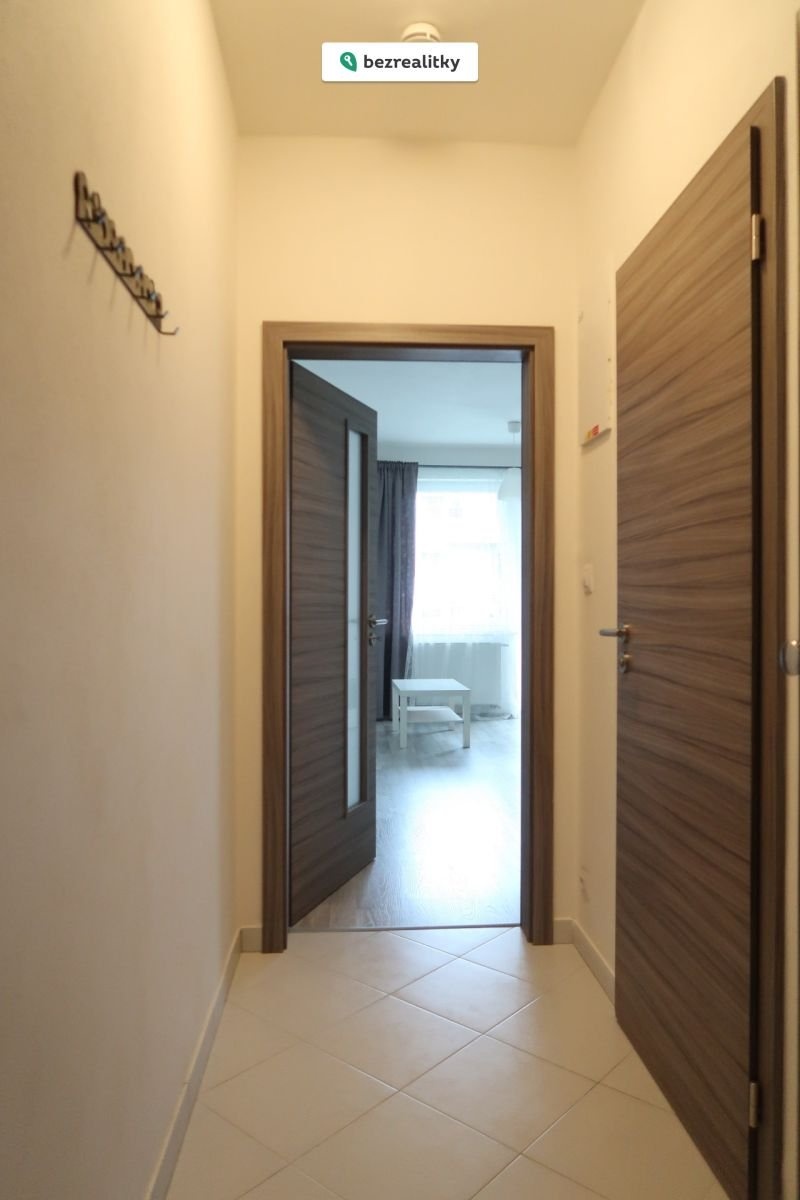 1763115959-rlxyxujjmr-img-5350