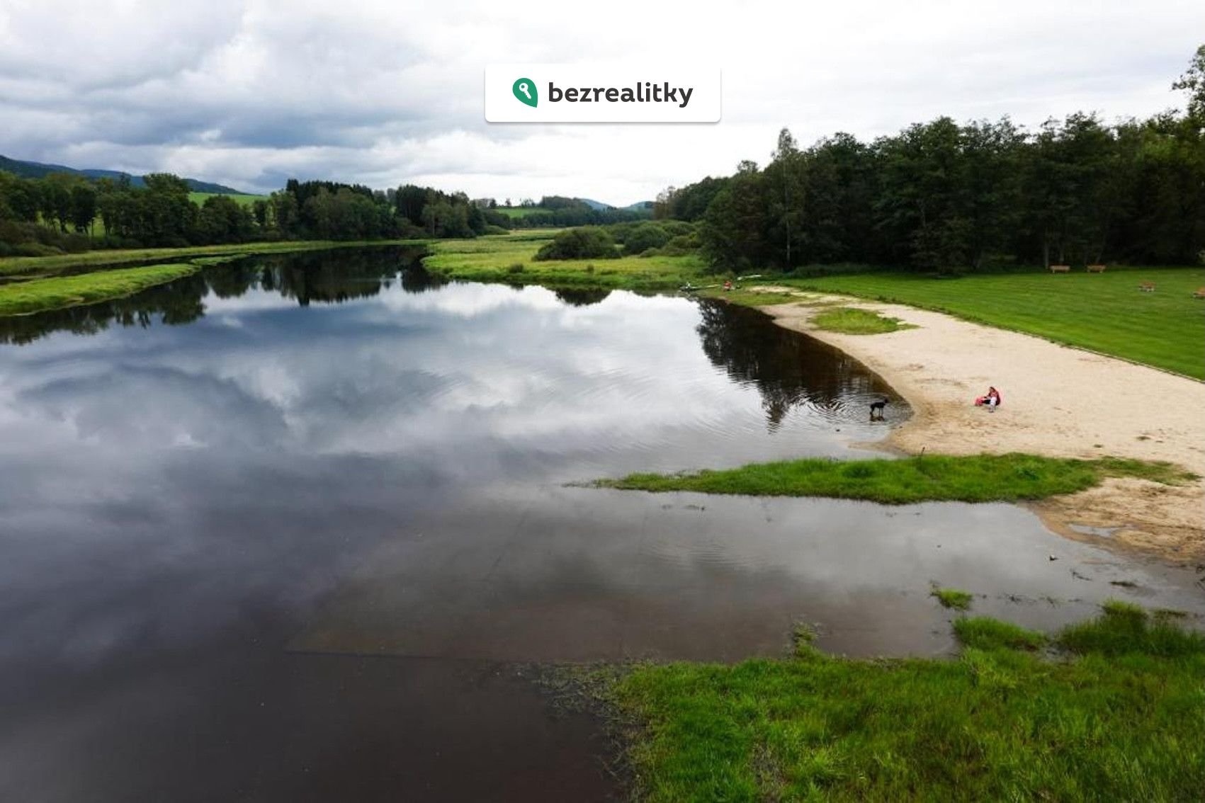 1765133693-xhsviabfno-268742628