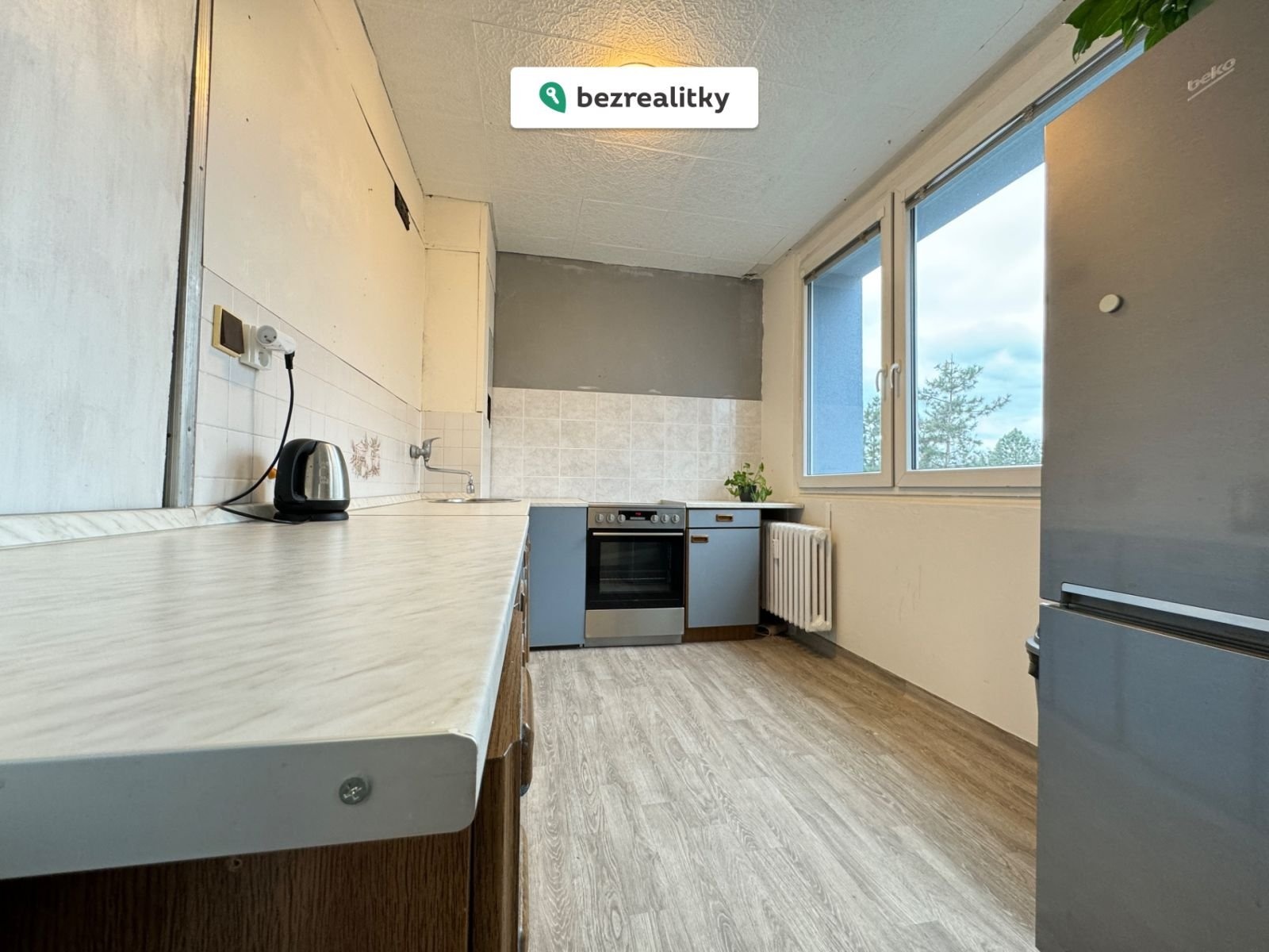 1772095759-ywvuklpdft-img-0712