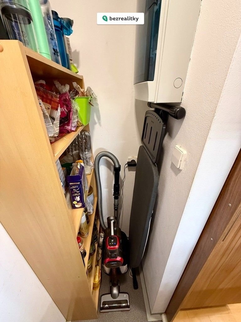 1770589418-gwlqvzlaii-4b