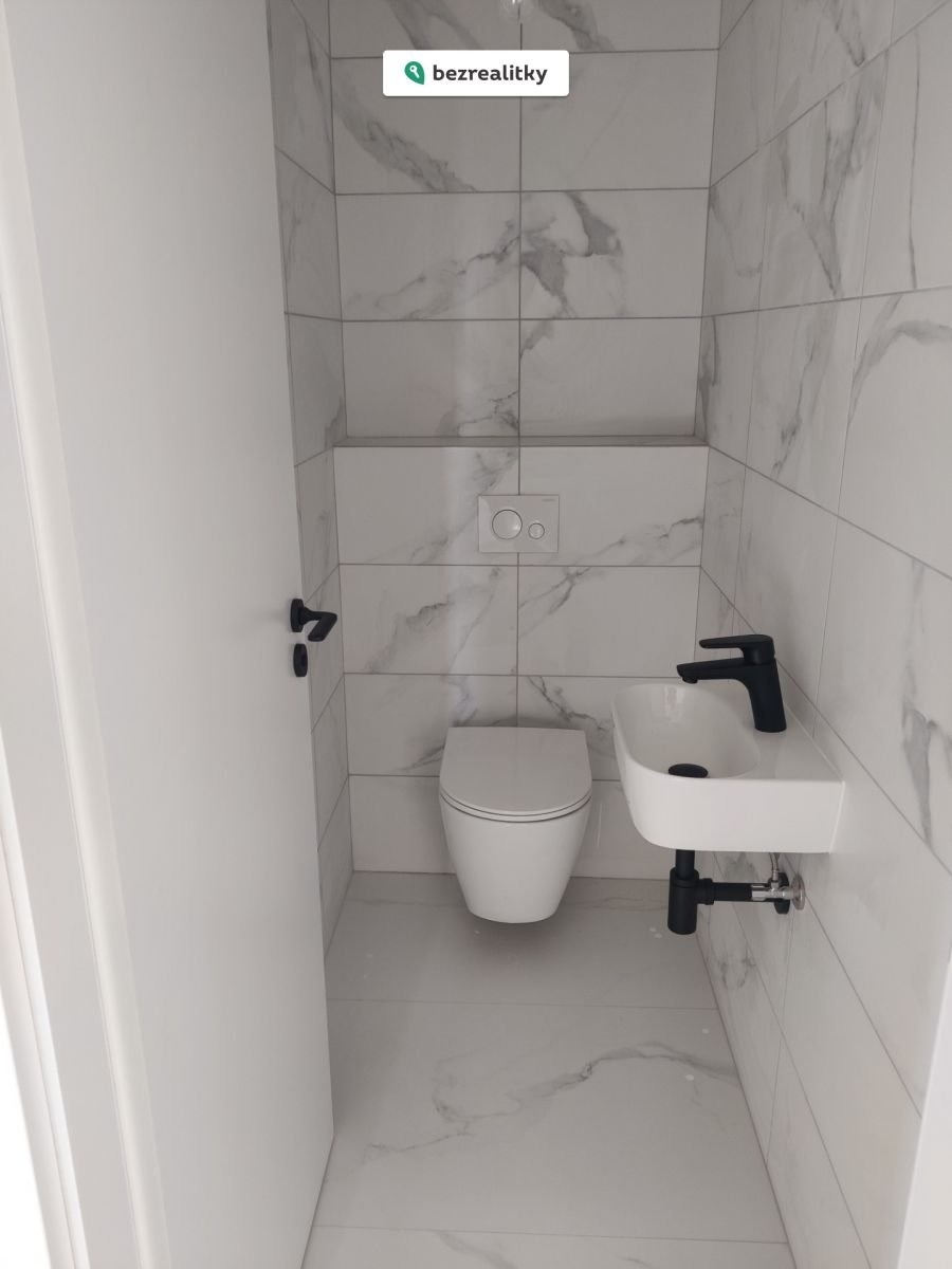 1772012957-apxqfwzffe-img-20260225-092932