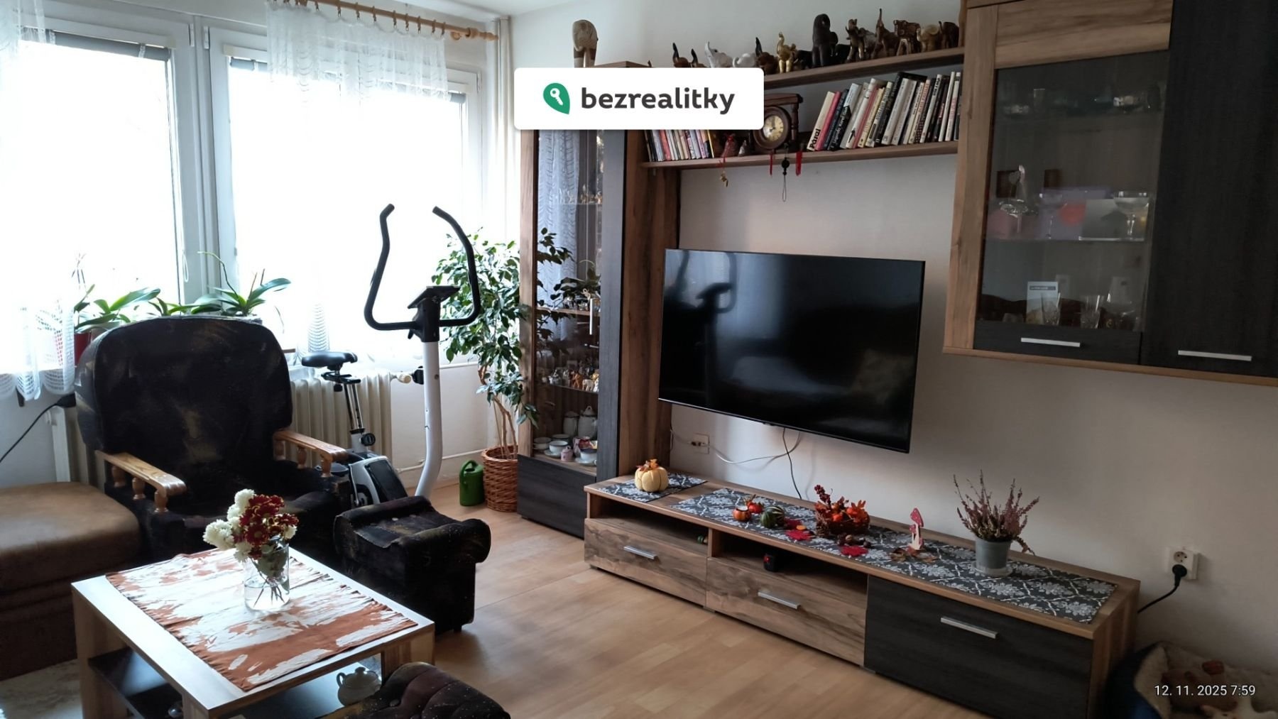 1763712192-wbkinhiued-img-20251112-075922013