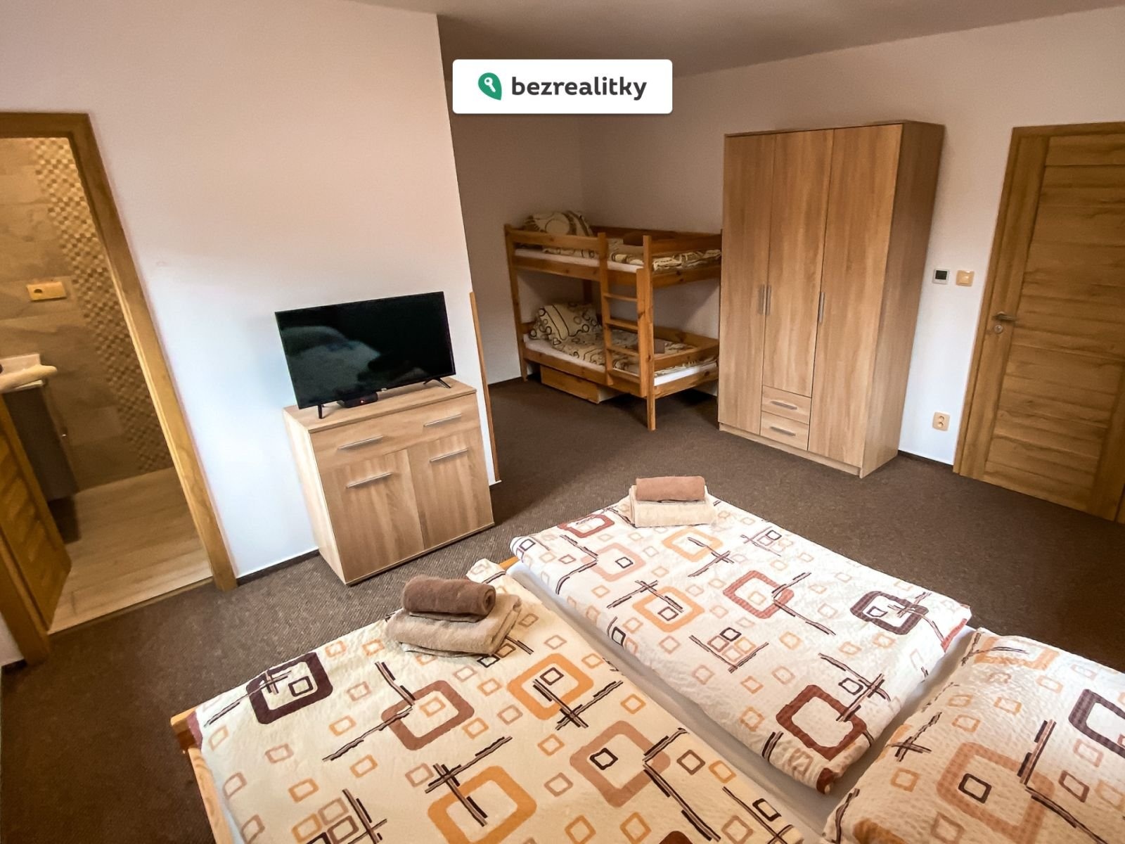 1775657018-huduwvkobw-img-1587-3