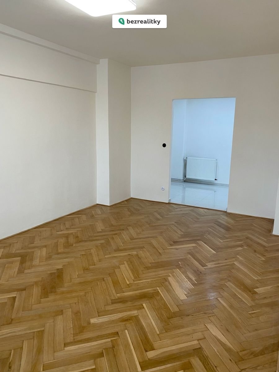 1763542986-qluigcdniy-img-8273