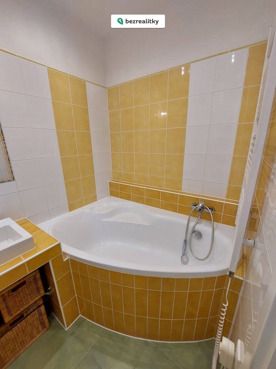 1768079522-usfglrgfdc-koupelna1