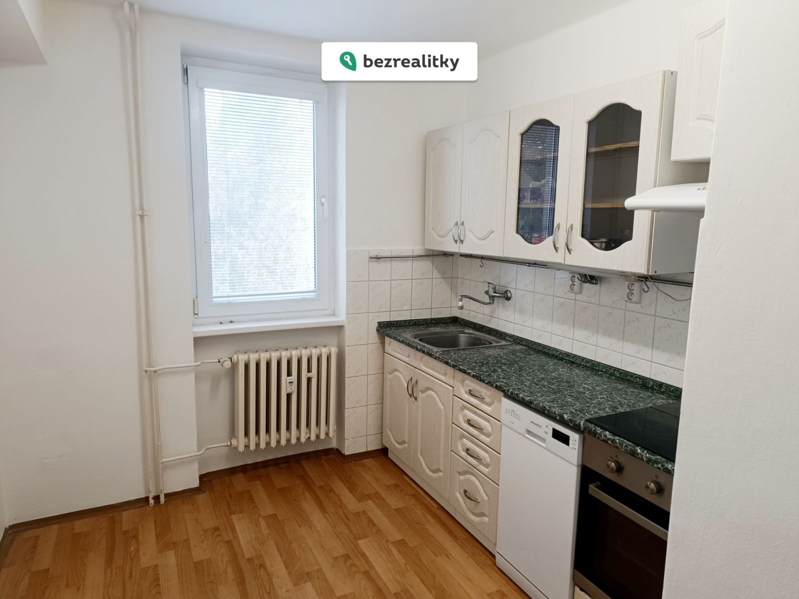 1773310671-umqqqrhqrm-img-20260227-100132