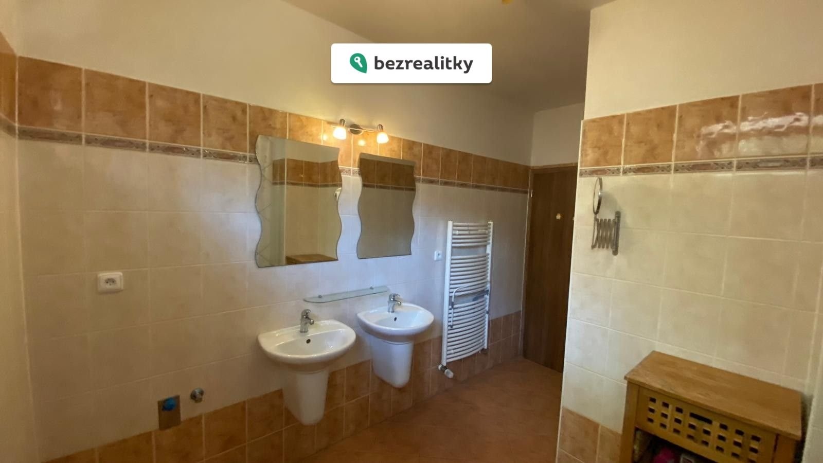 1752934108-dvevbdbese-koupelna-7m2-b