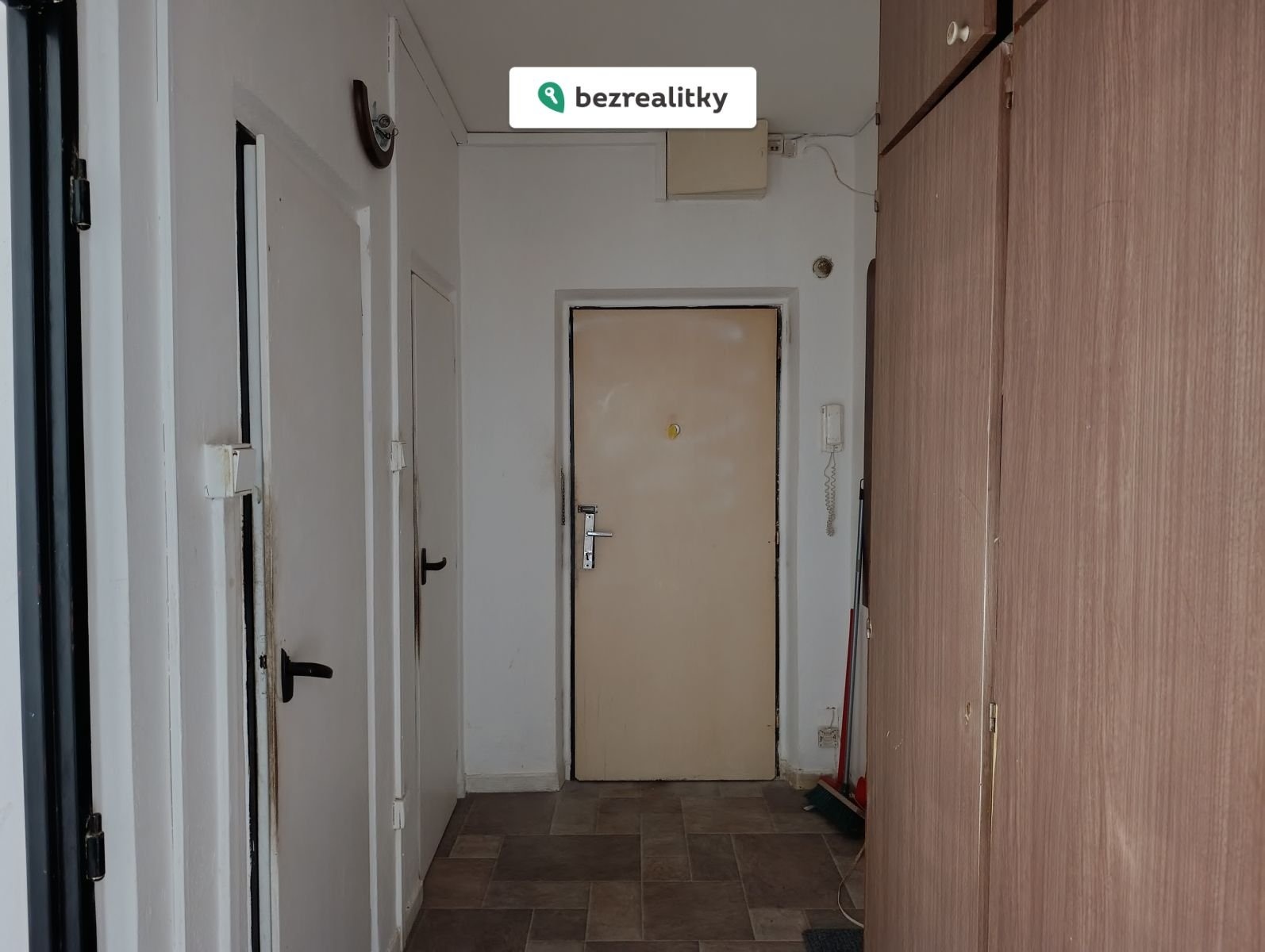 1759236827-img-20250927-110257