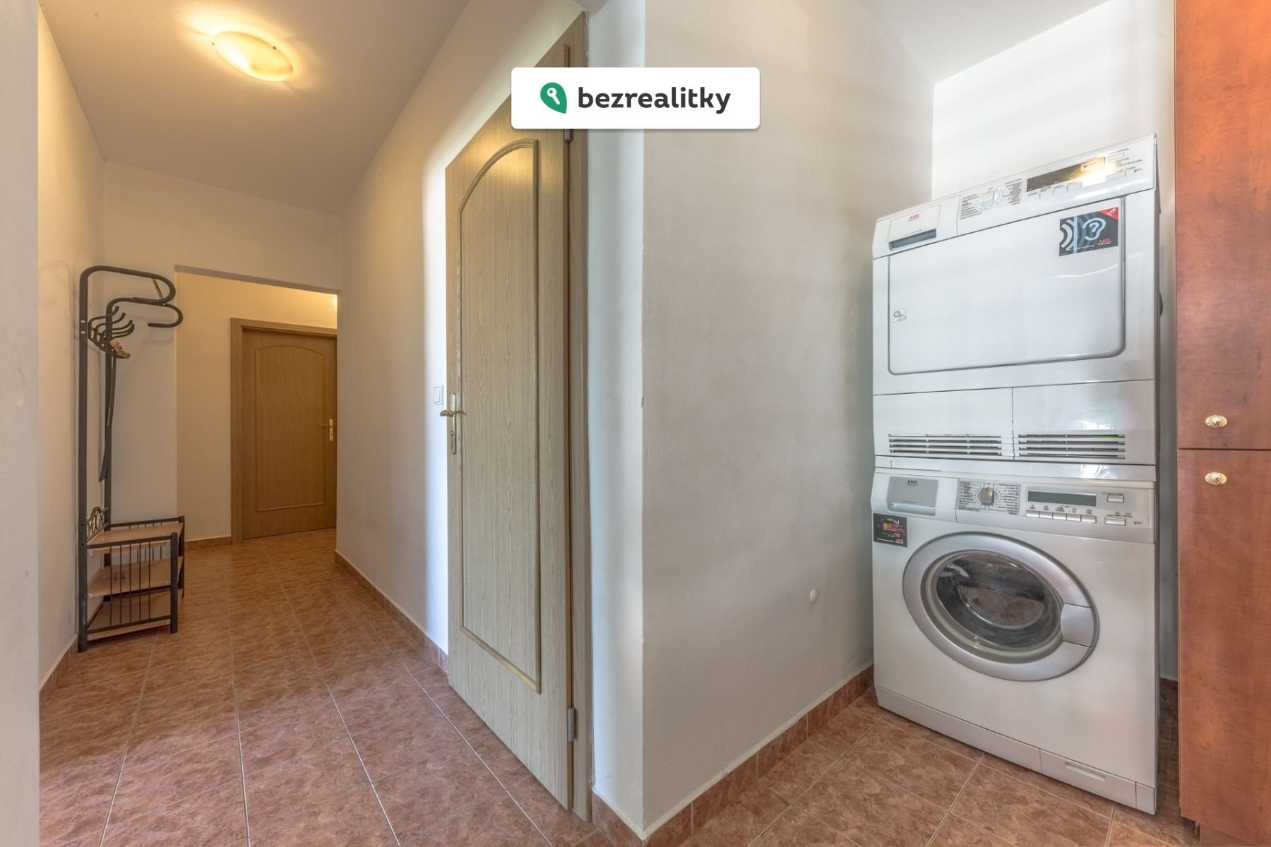 1776027327-swkiasewqy-we6a9110-hdr