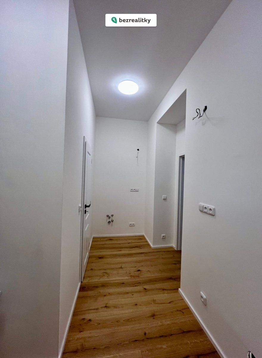 1764083161-ponlwfddmz-img-0734