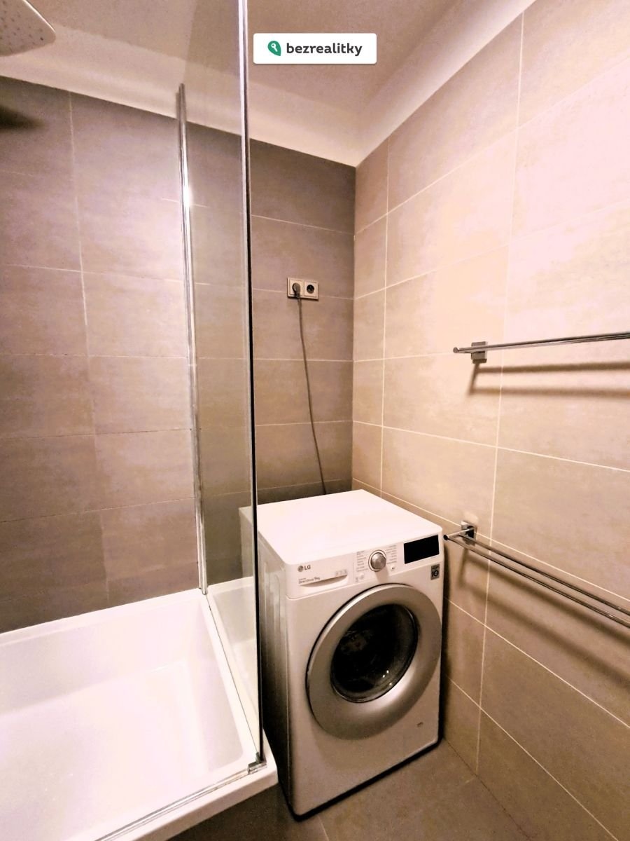 1763397448-yeymsxcsax-koupelna3