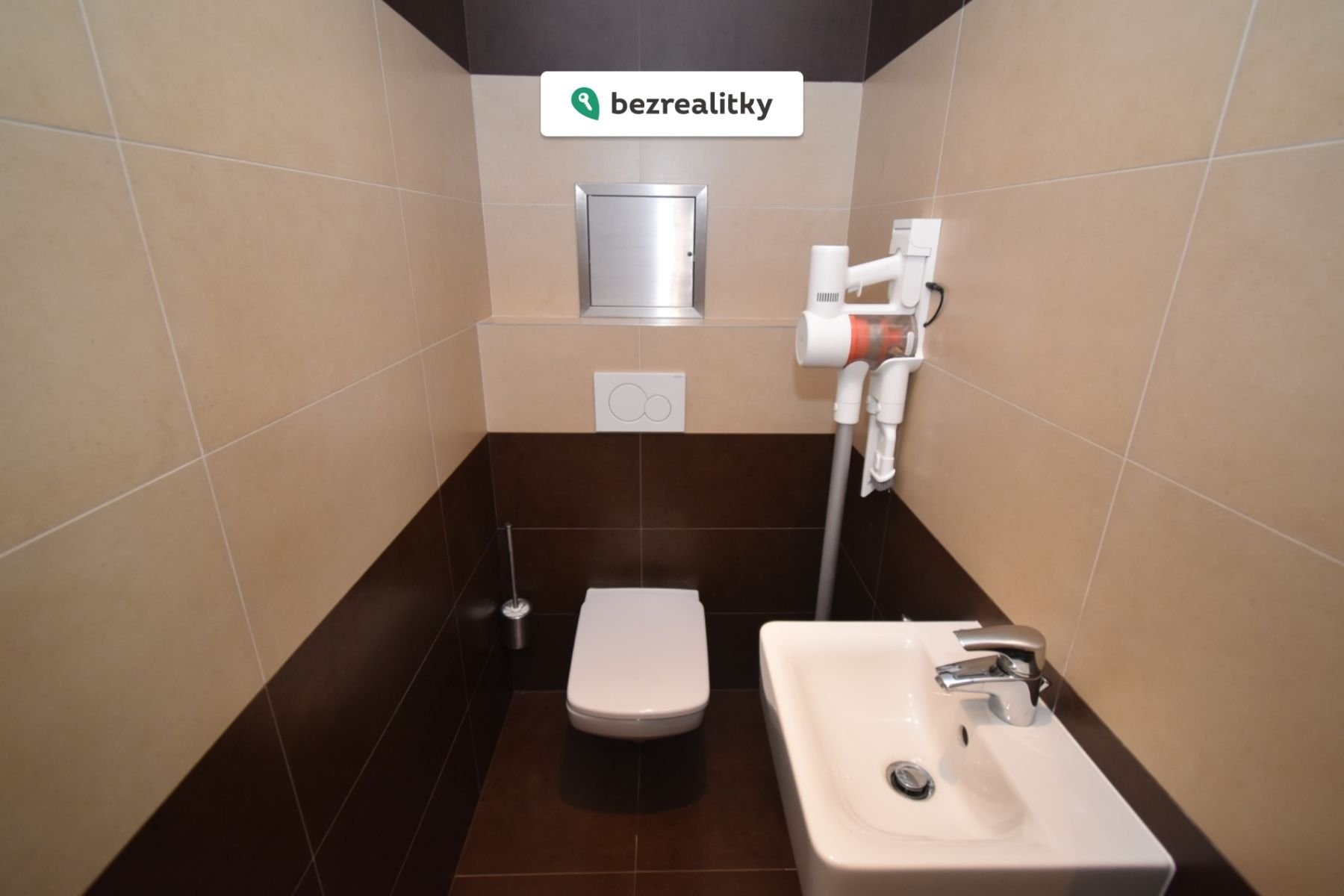 1763290663-dridkwsiwp-dsc-0112