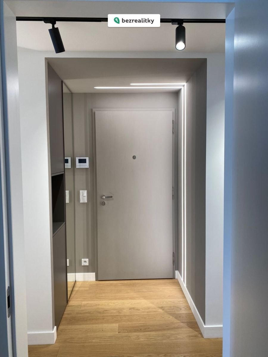 1772792789-nwrncniozx-42f04956-b2a2-4cf7-b352-abfe