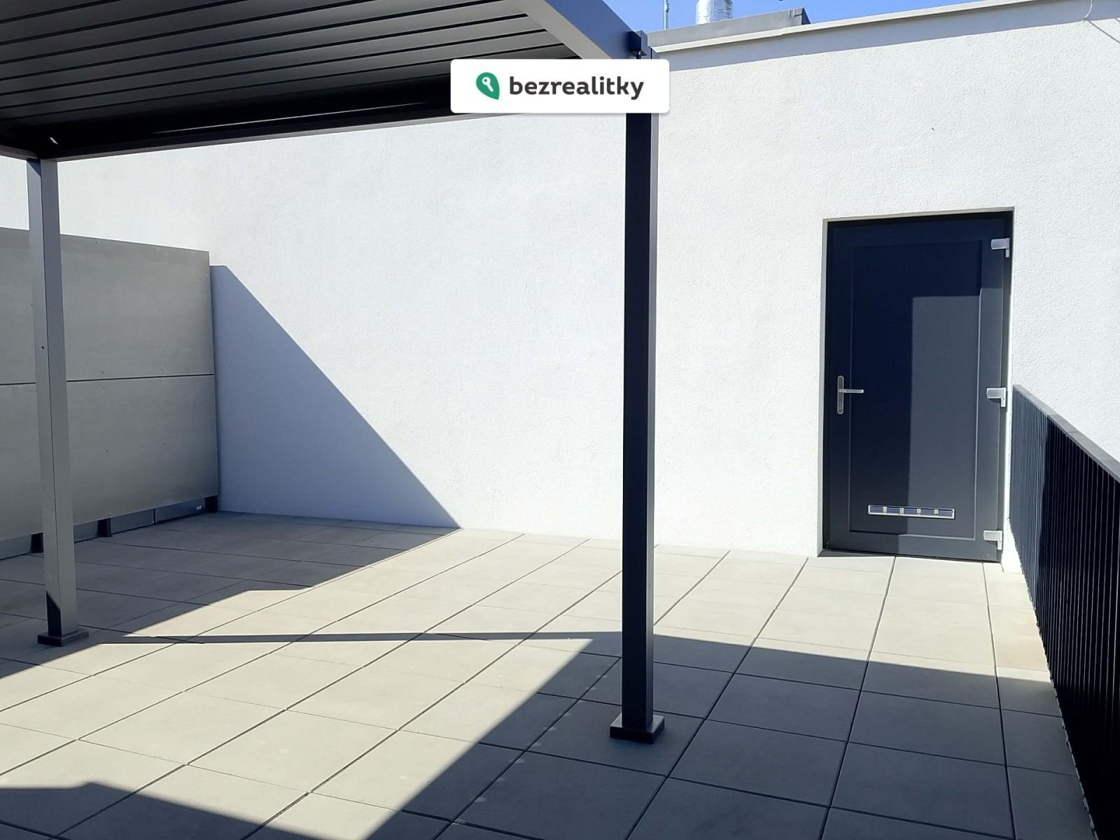 1771430218-vfyeognpfd-bf3d0374-50be-463e-8e38-fd9e254f02ea